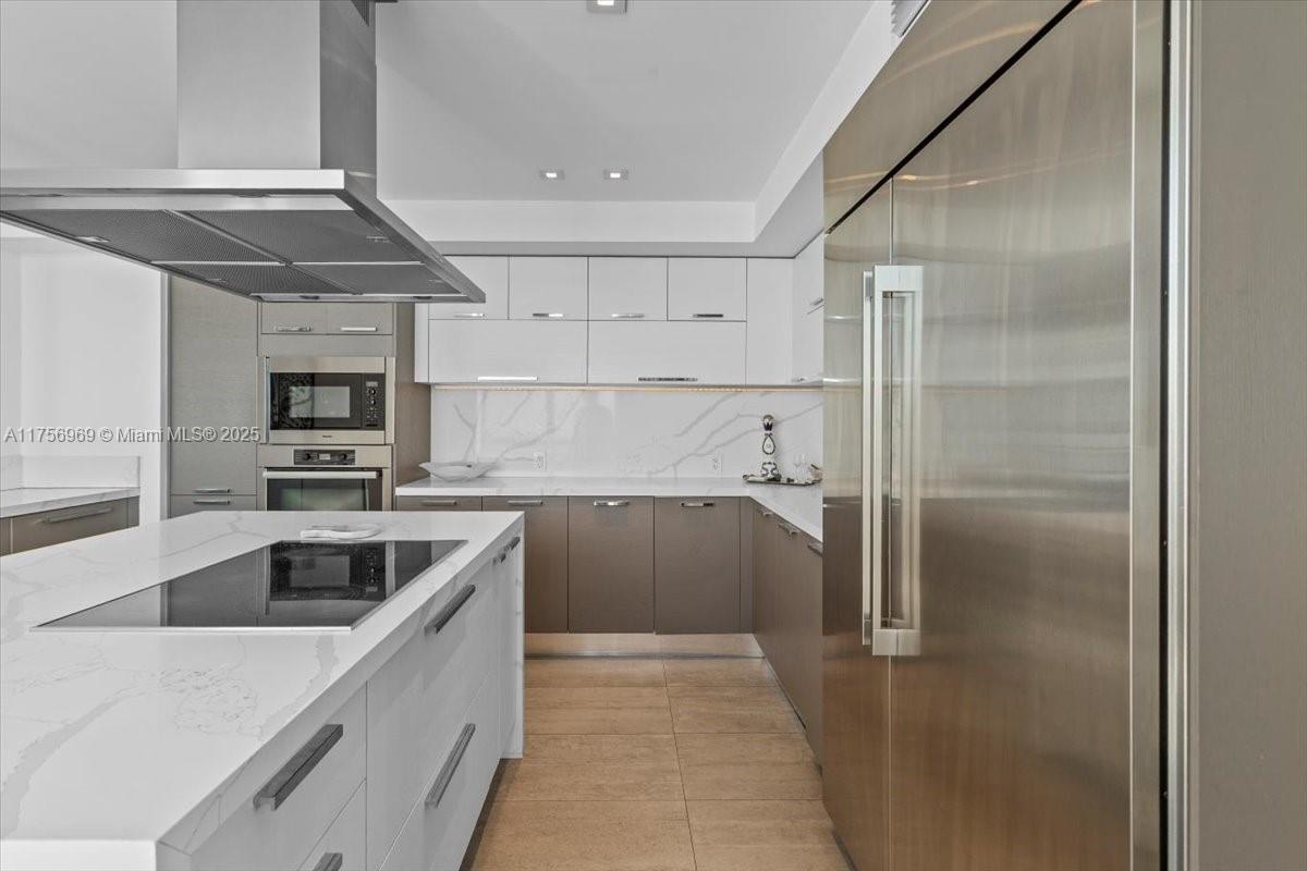JADE RESIDENCES BRICKELL - Residential