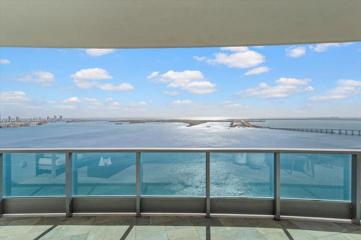 1331 Brickell Bay Dr 4211