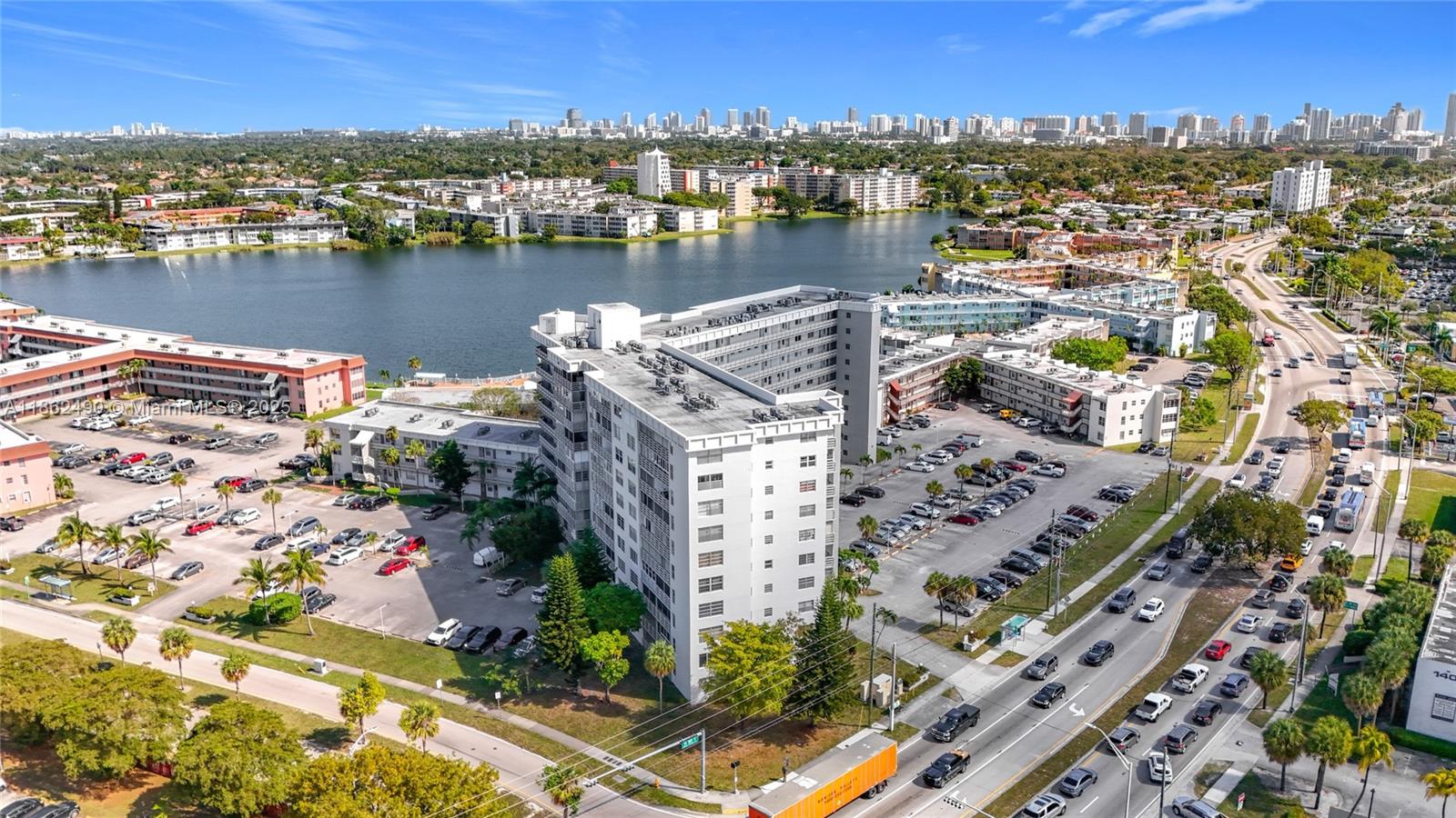 FIFITH MOORINGS CONDO - Residential
