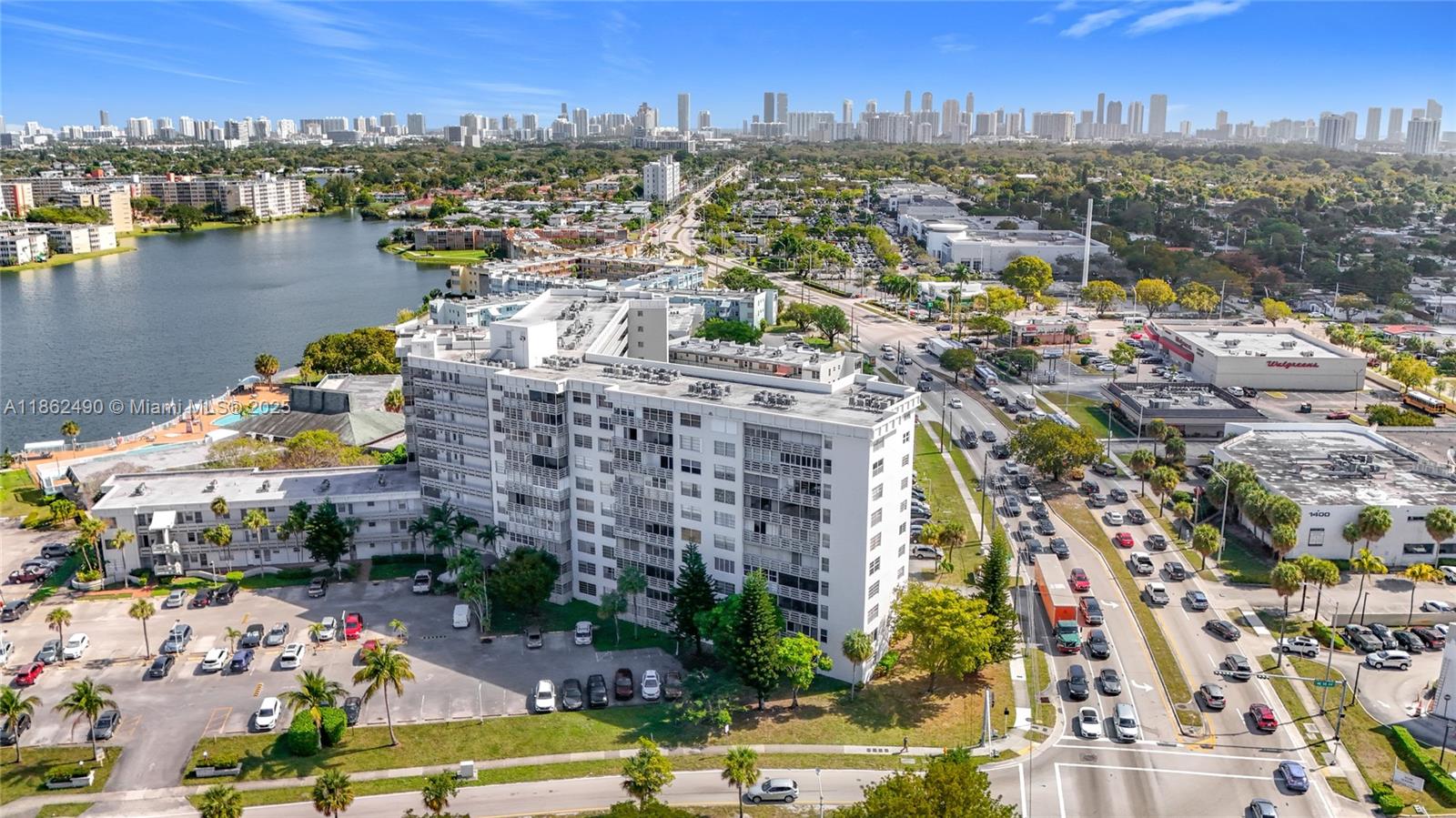 FIFITH MOORINGS CONDO - Residential