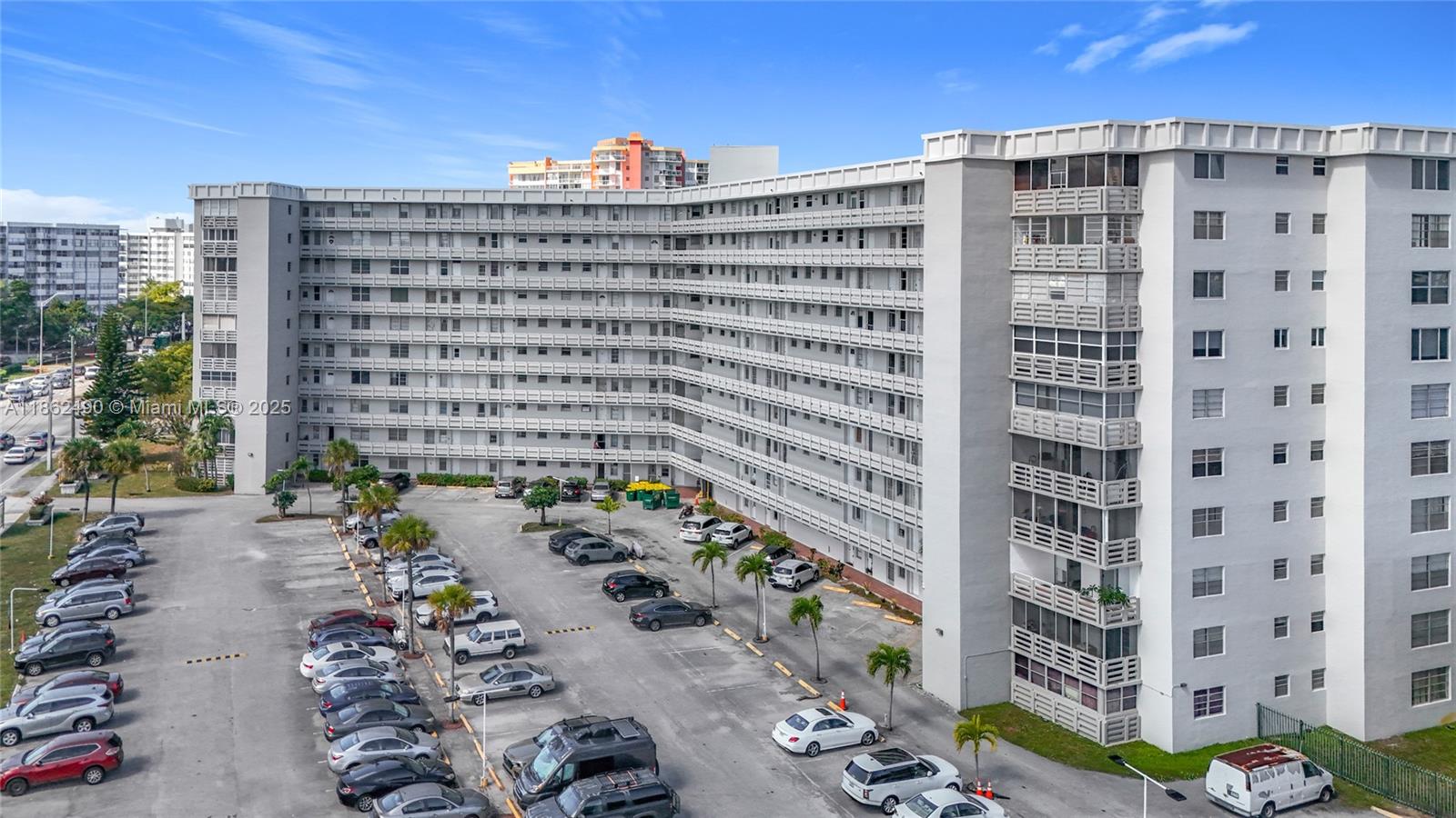 FIFITH MOORINGS CONDO - Residential