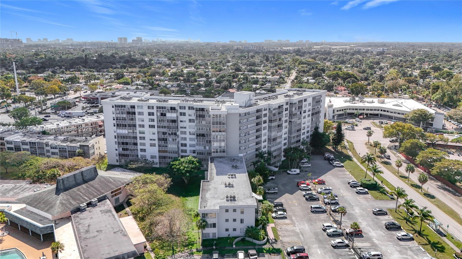 FIFITH MOORINGS CONDO - Residential