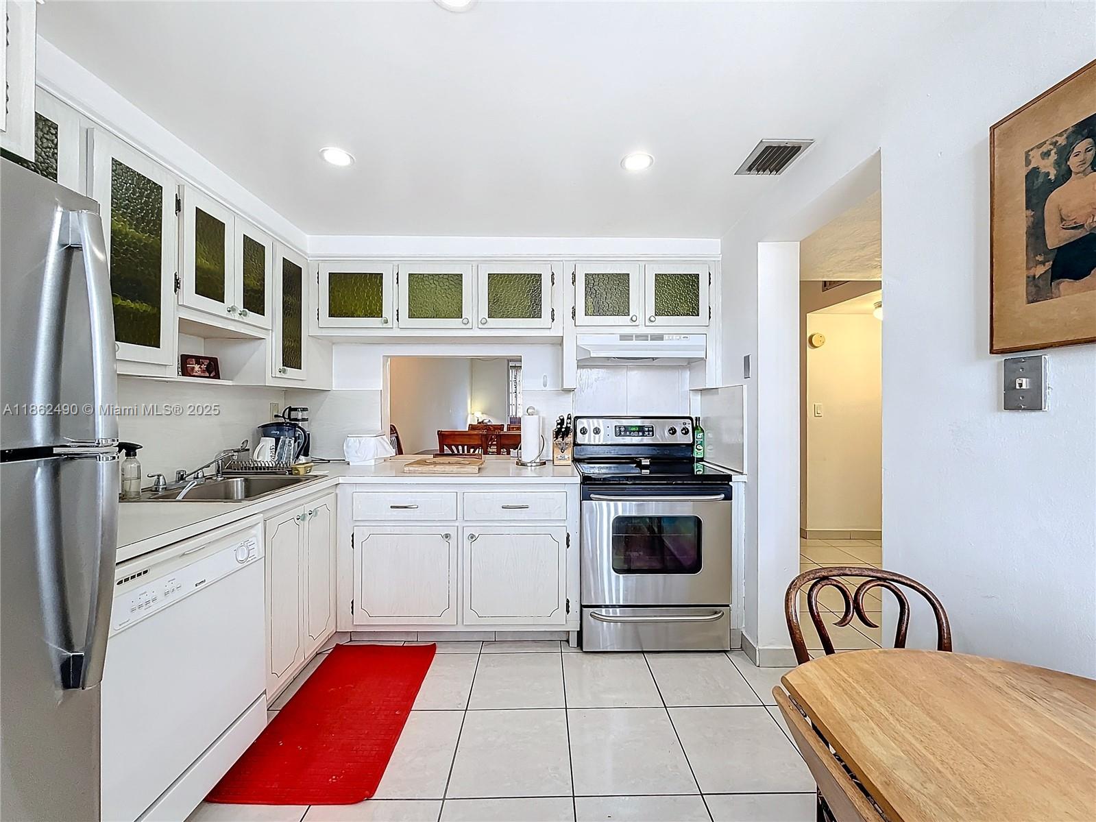 FIFITH MOORINGS CONDO - Residential