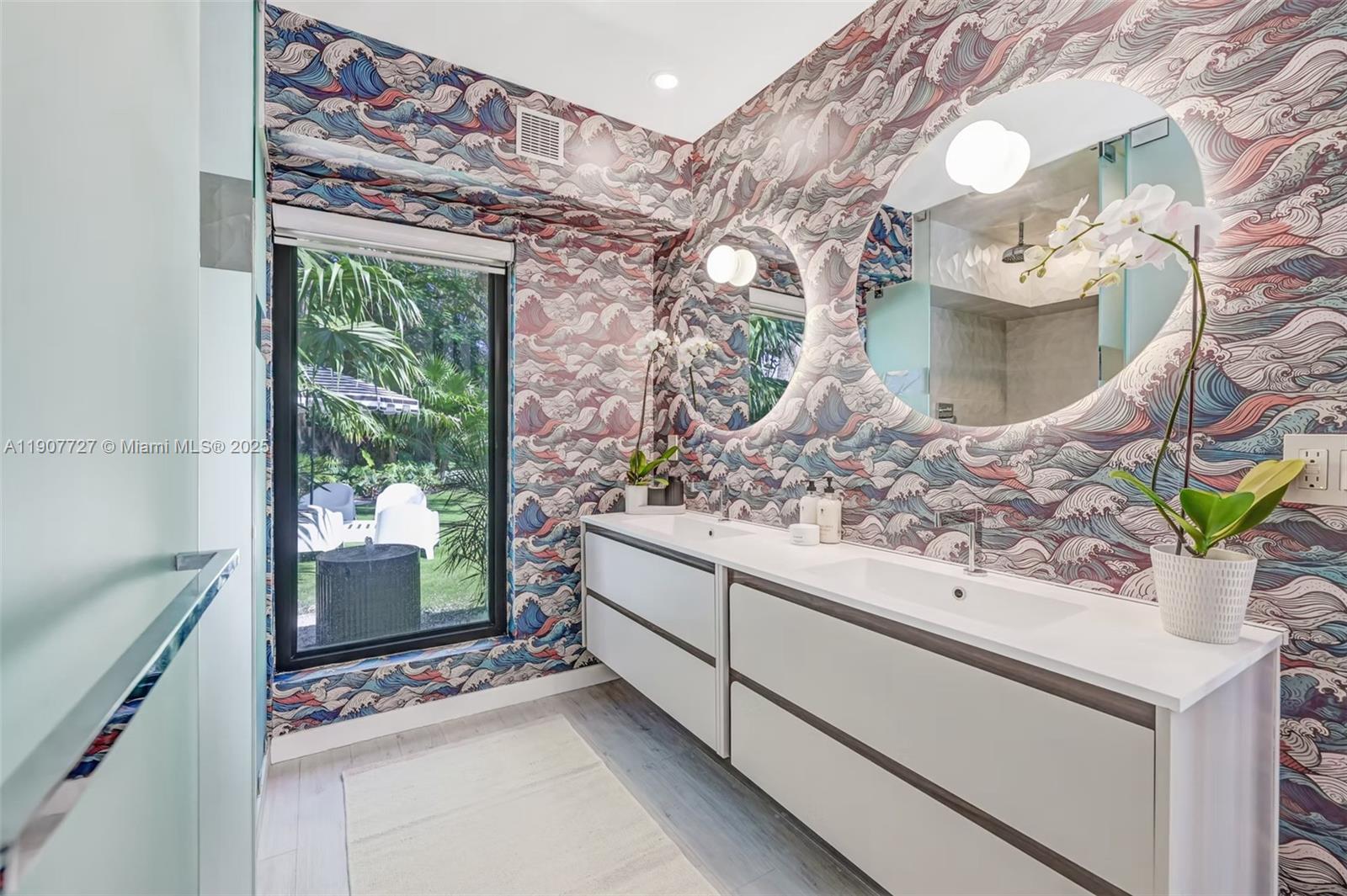 MIAMI SHORES SEC 3 - Residential