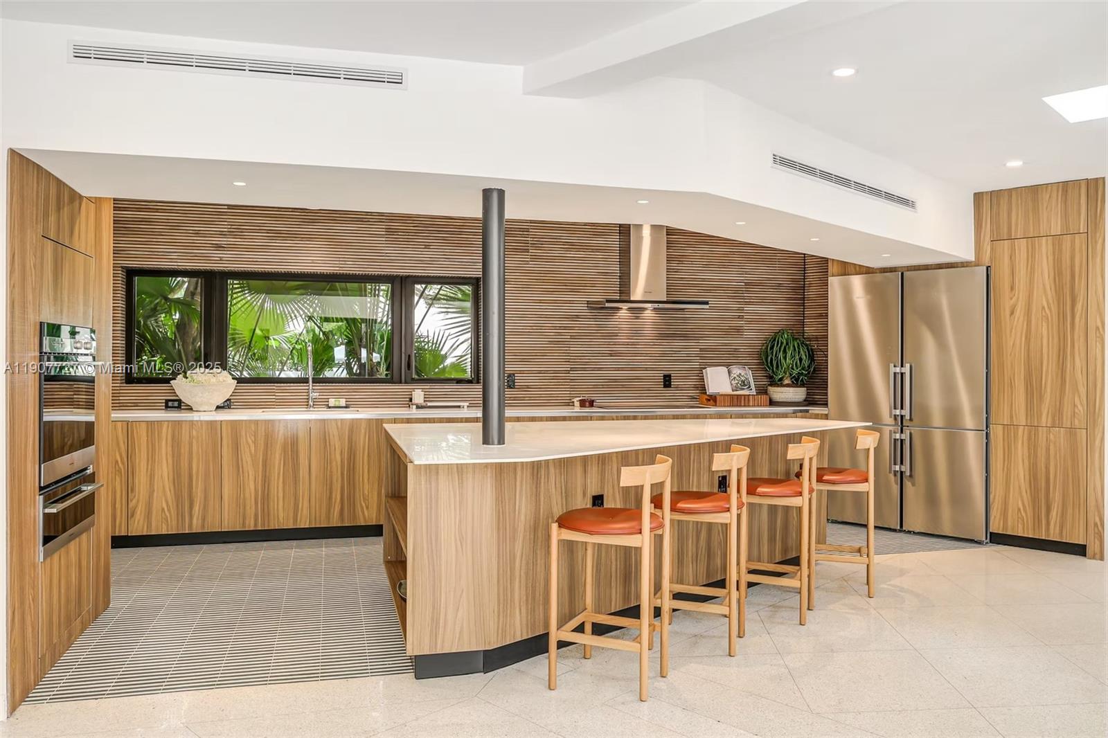 MIAMI SHORES SEC 3 - Residential