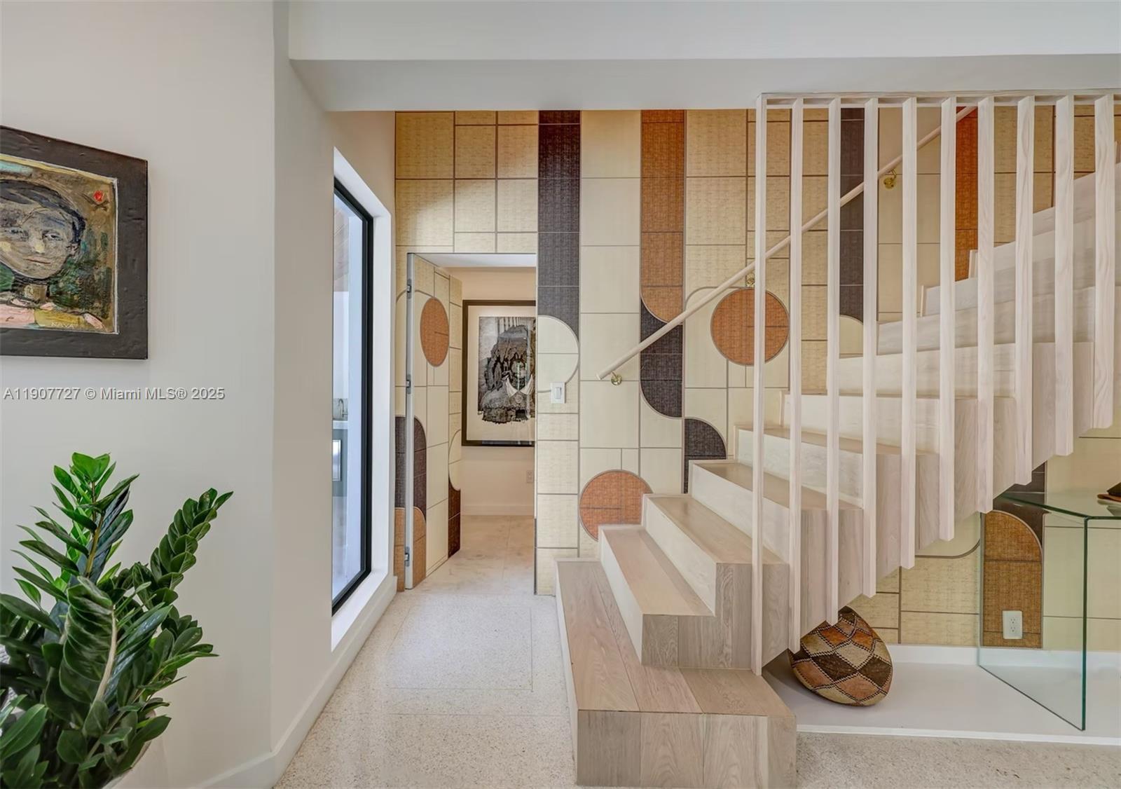 MIAMI SHORES SEC 3 - Residential