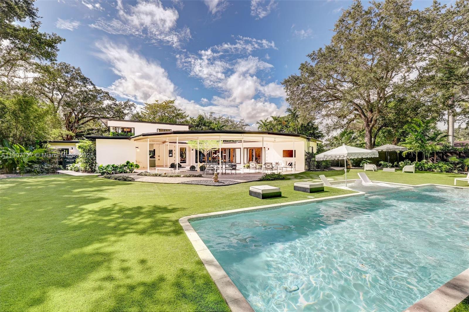 MIAMI SHORES SEC 3 - Residential