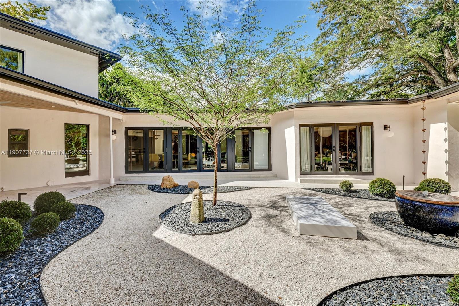 MIAMI SHORES SEC 3 - Residential