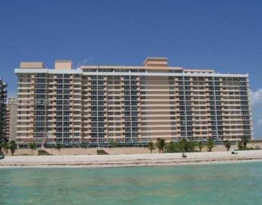 5601 Collins Ave 1121