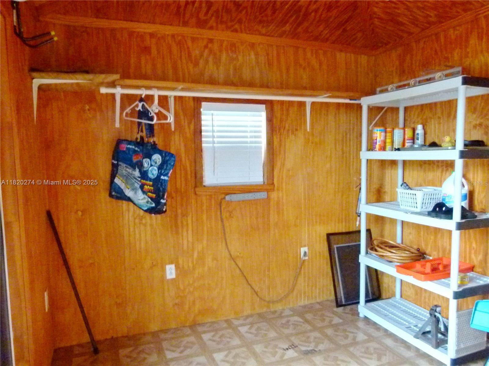 Silver Palms RV Resort - Land