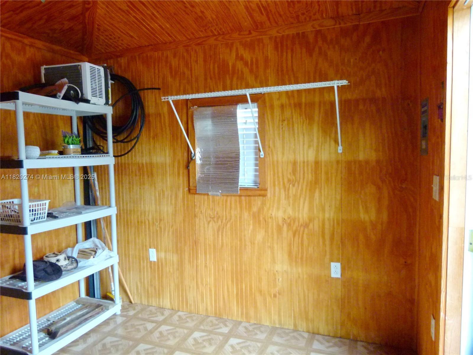 Silver Palms RV Resort - Land