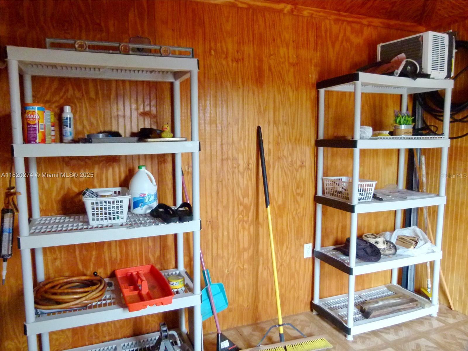 Silver Palms RV Resort - Land