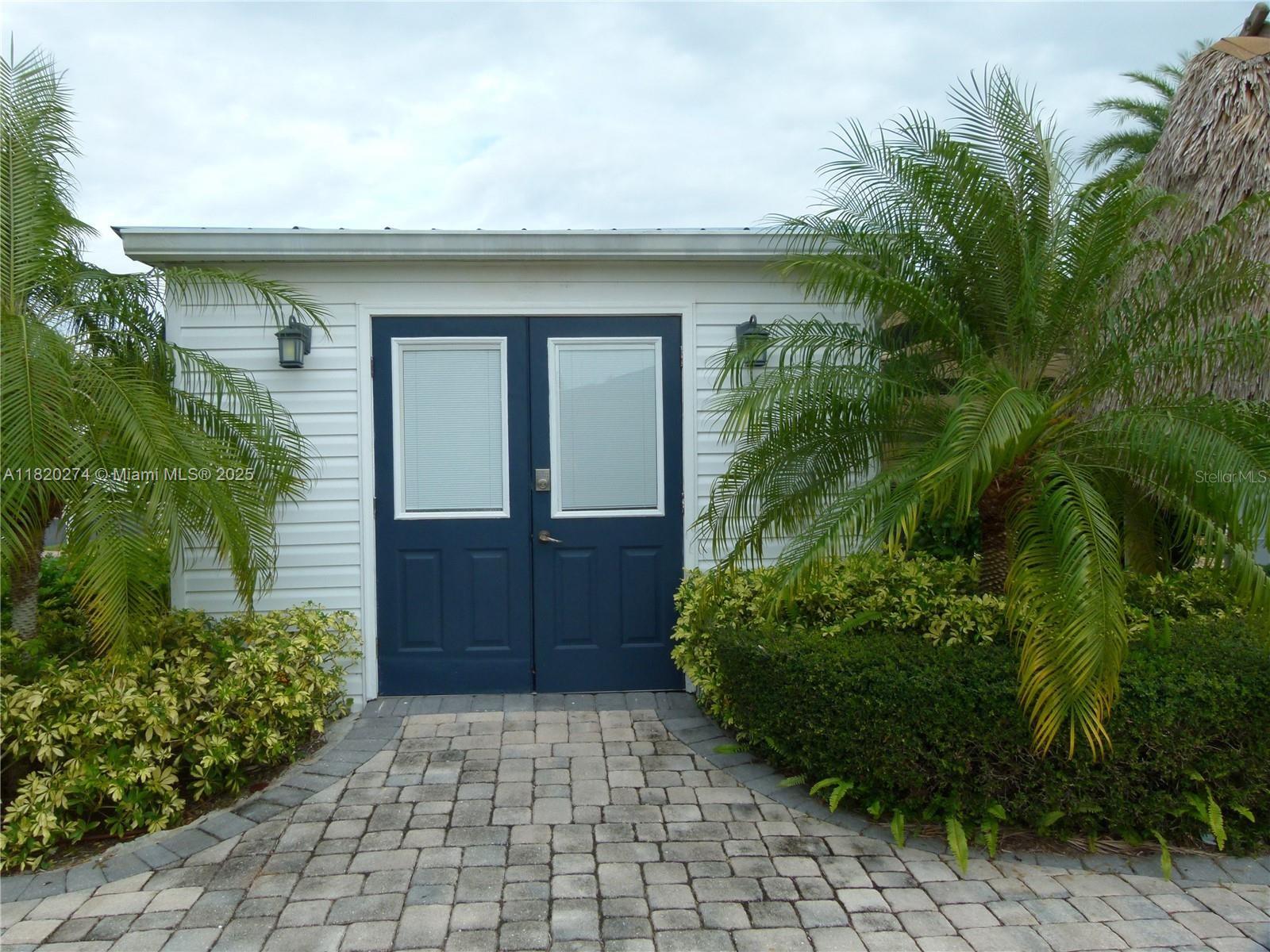 Silver Palms RV Resort - Land