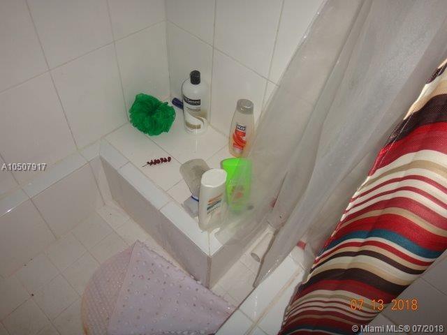 THE PARK TOWNHOMES CONDO - Residential