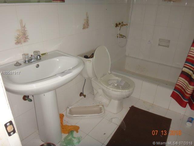 THE PARK TOWNHOMES CONDO - Residential