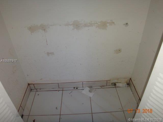 THE PARK TOWNHOMES CONDO - Residential