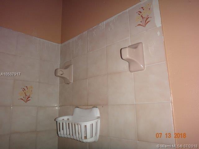 THE PARK TOWNHOMES CONDO - Residential