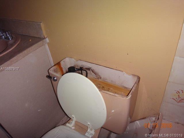 THE PARK TOWNHOMES CONDO - Residential