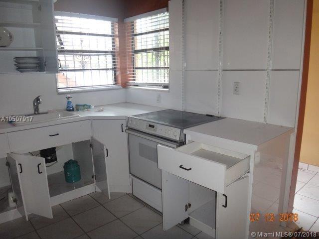 THE PARK TOWNHOMES CONDO - Residential