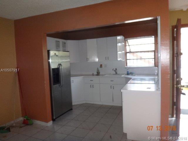 THE PARK TOWNHOMES CONDO - Residential