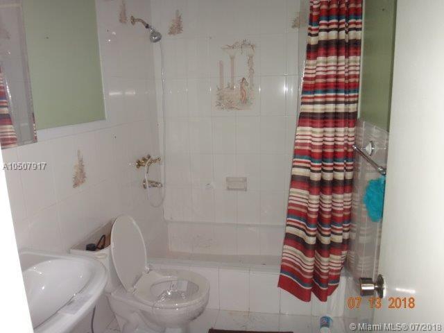 THE PARK TOWNHOMES CONDO - Residential