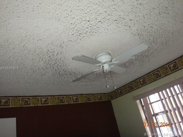 THE PARK TOWNHOMES CONDO - Residential