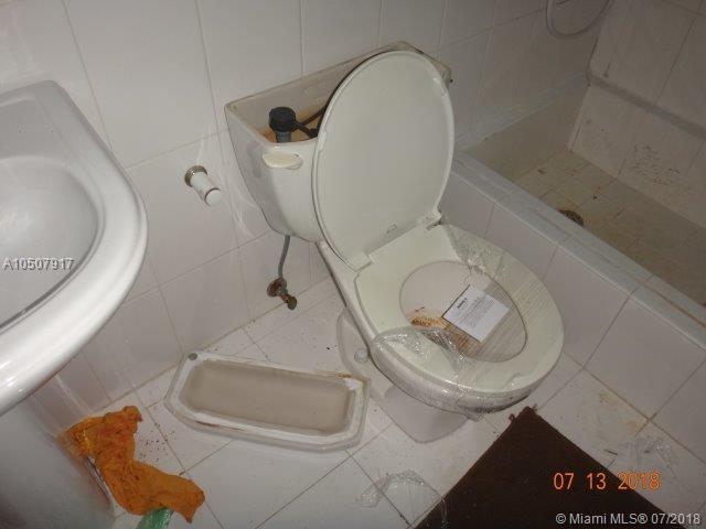 THE PARK TOWNHOMES CONDO - Residential