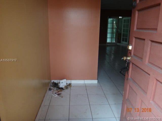 THE PARK TOWNHOMES CONDO - Residential