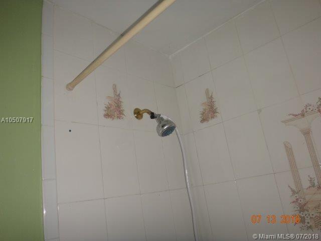 THE PARK TOWNHOMES CONDO - Residential