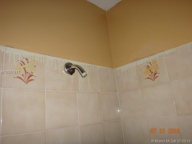 THE PARK TOWNHOMES CONDO - Residential