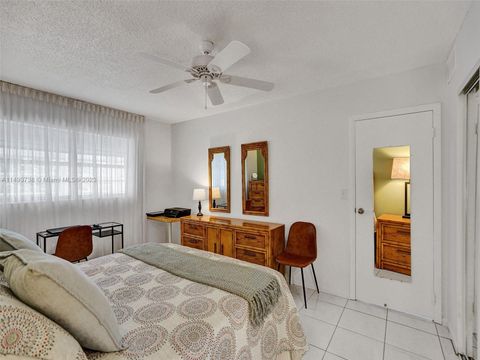 A home in Lauderdale Lakes
