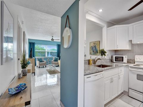 A home in Lauderdale Lakes