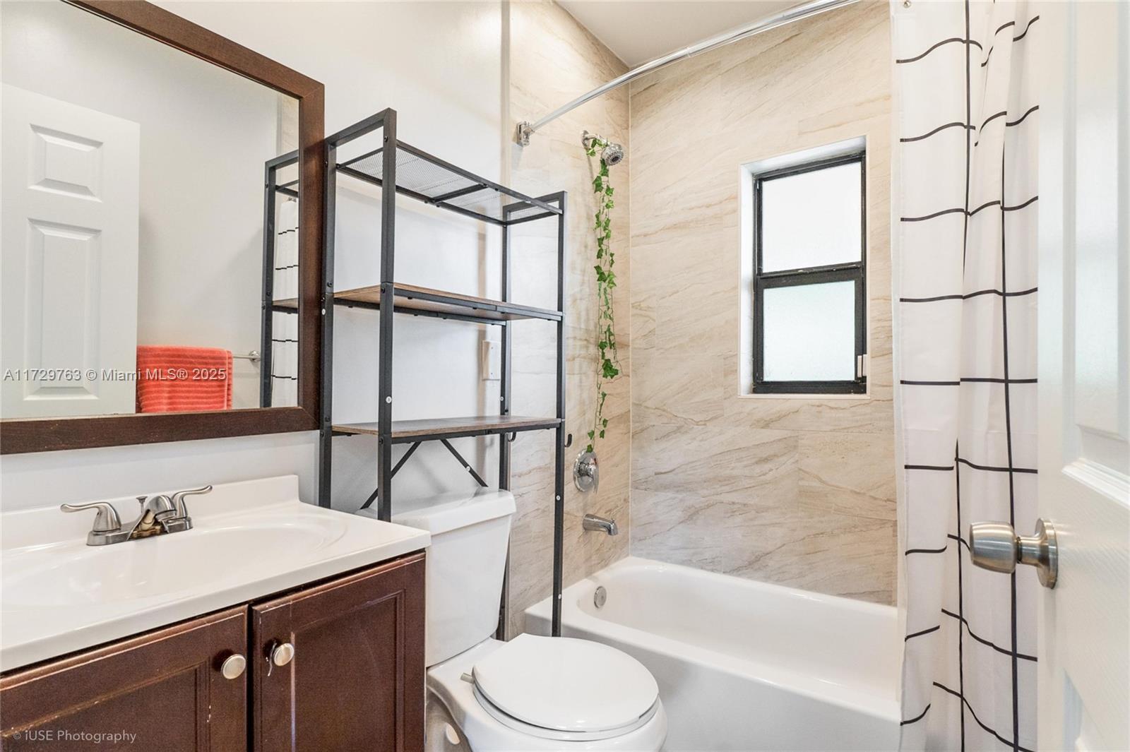 RIVER ESTATES - Residential