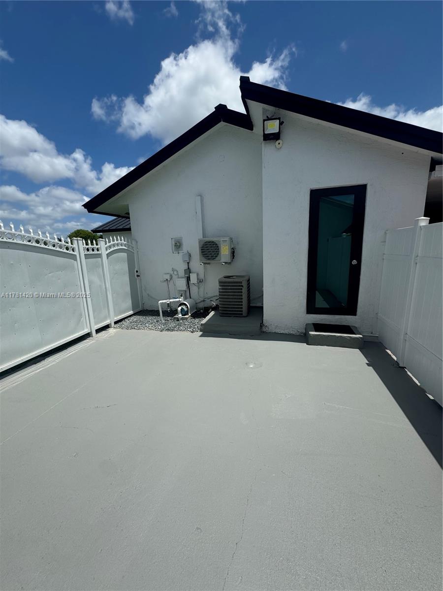 Rental Property at 12558 Sw 211th Ter 1, Miami, Broward County, Florida - Bathrooms: 1  - $1,200 MO.
