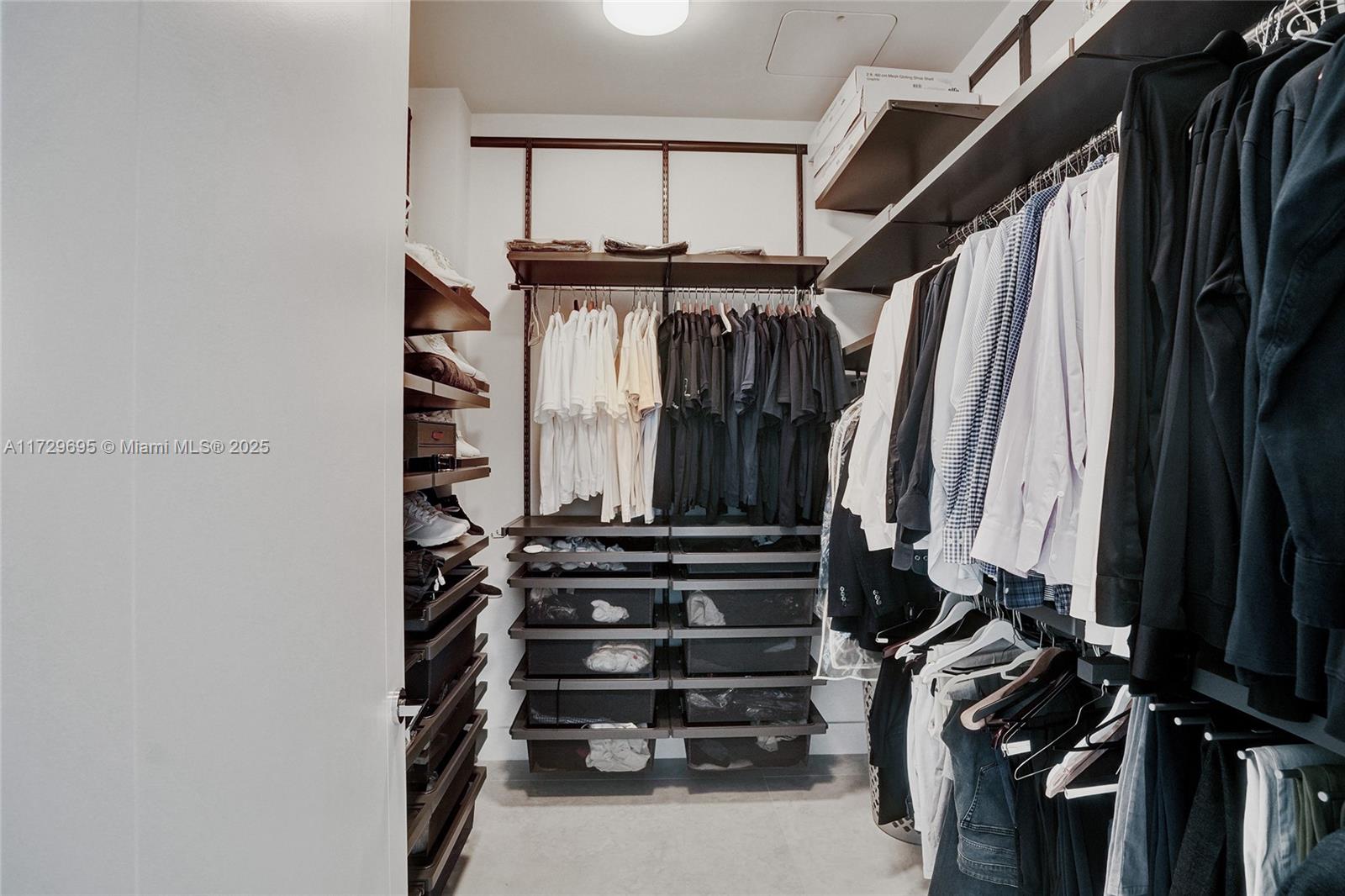 NORTH BISCAYNE BEACH AMEN - Residential