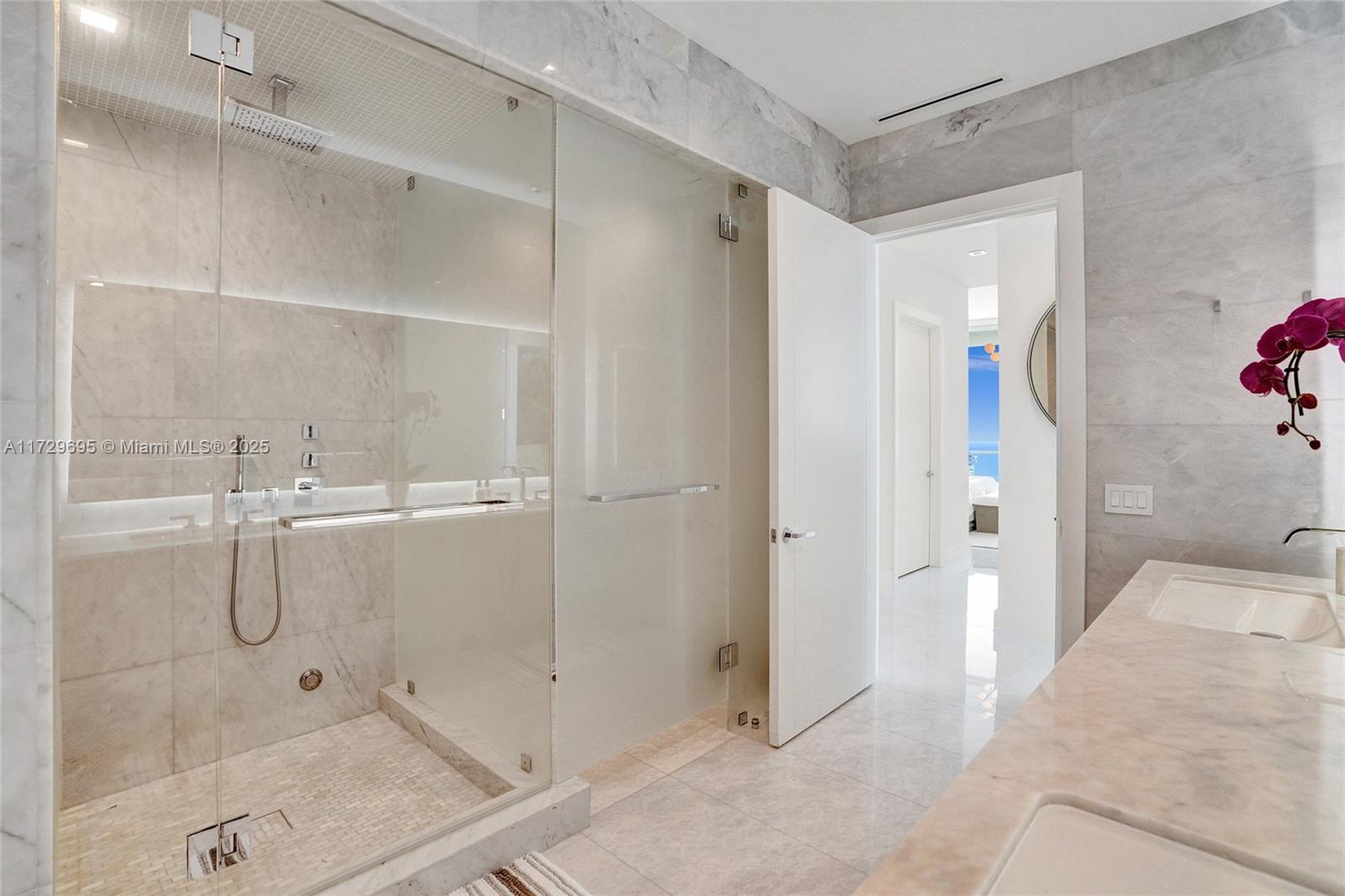 NORTH BISCAYNE BEACH AMEN - Residential