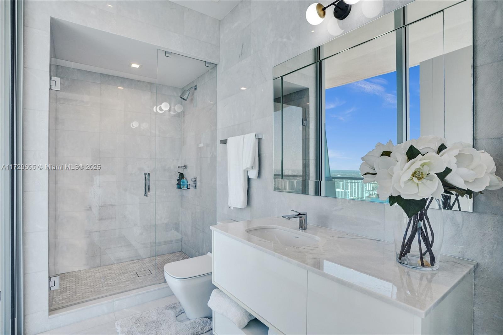 NORTH BISCAYNE BEACH AMEN - Residential