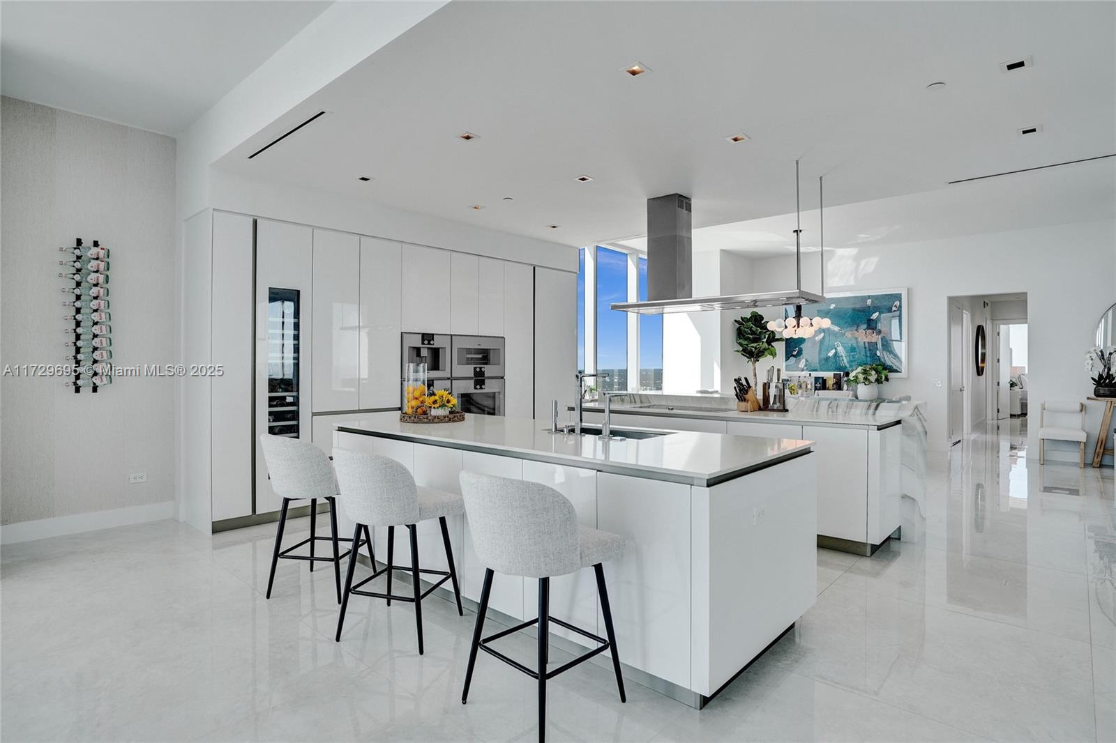 NORTH BISCAYNE BEACH AMEN - Residential