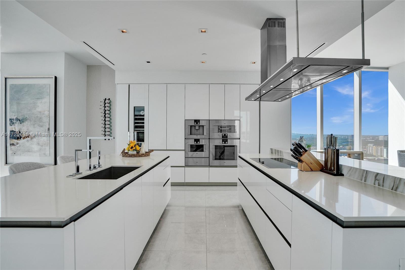 NORTH BISCAYNE BEACH AMEN - Residential