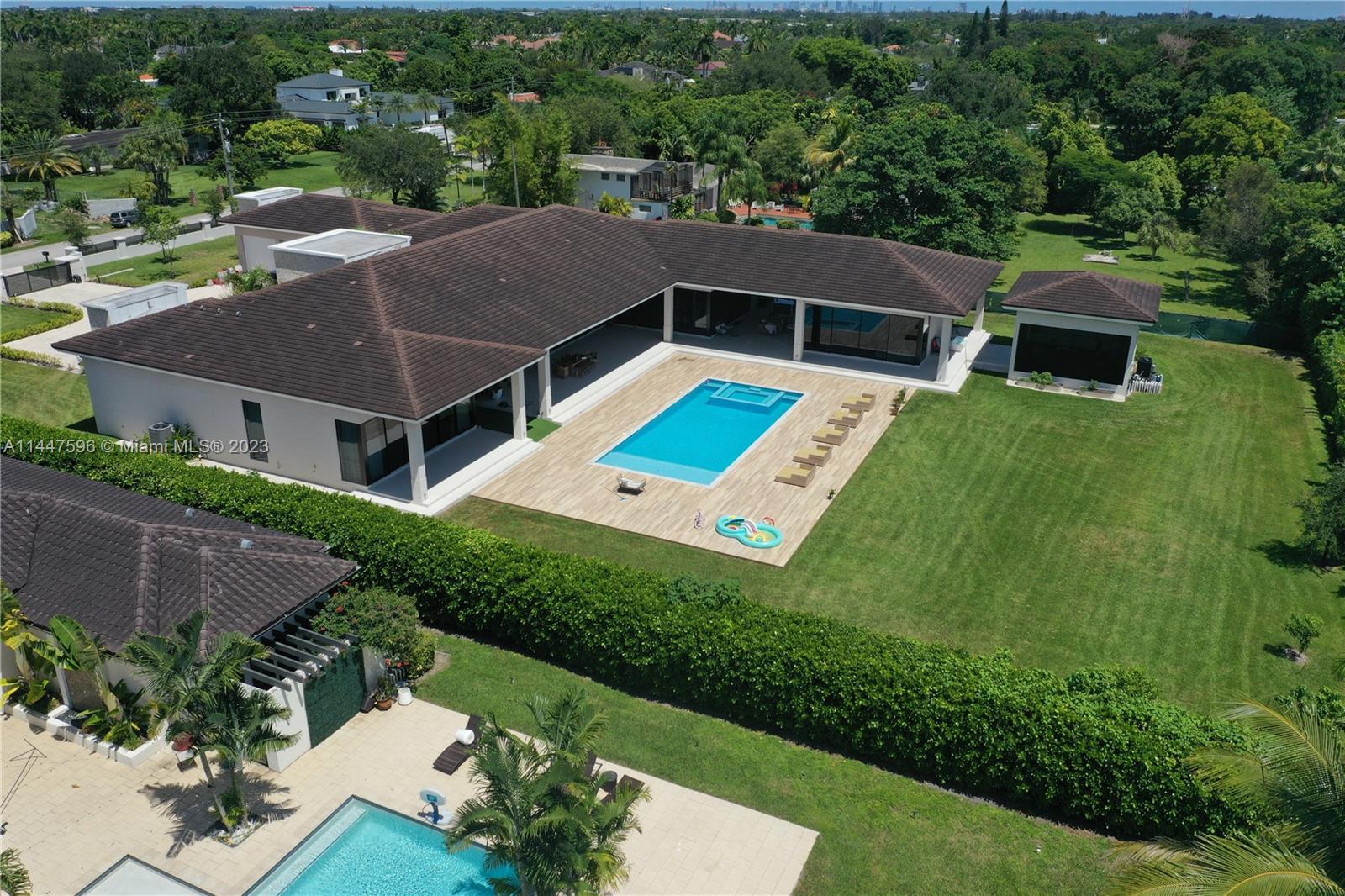 MILLER DRIVE ESTATES - Residential