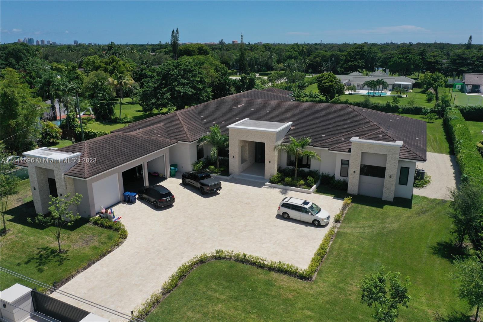 MILLER DRIVE ESTATES - Residential