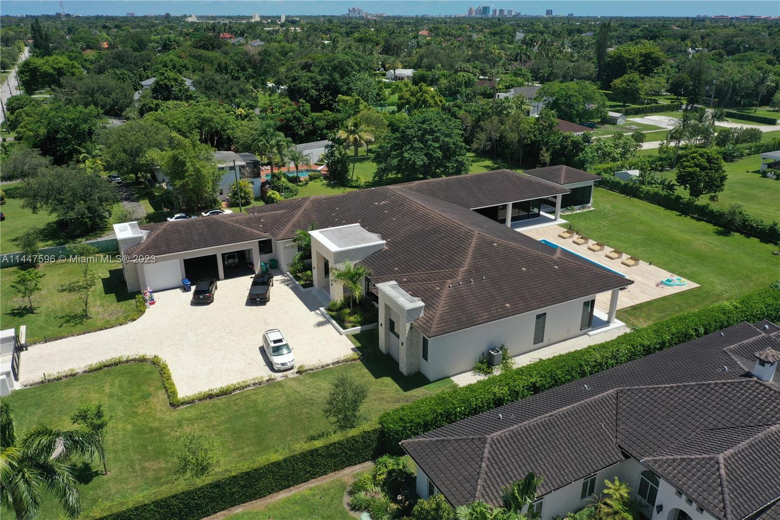 MILLER DRIVE ESTATES - Residential