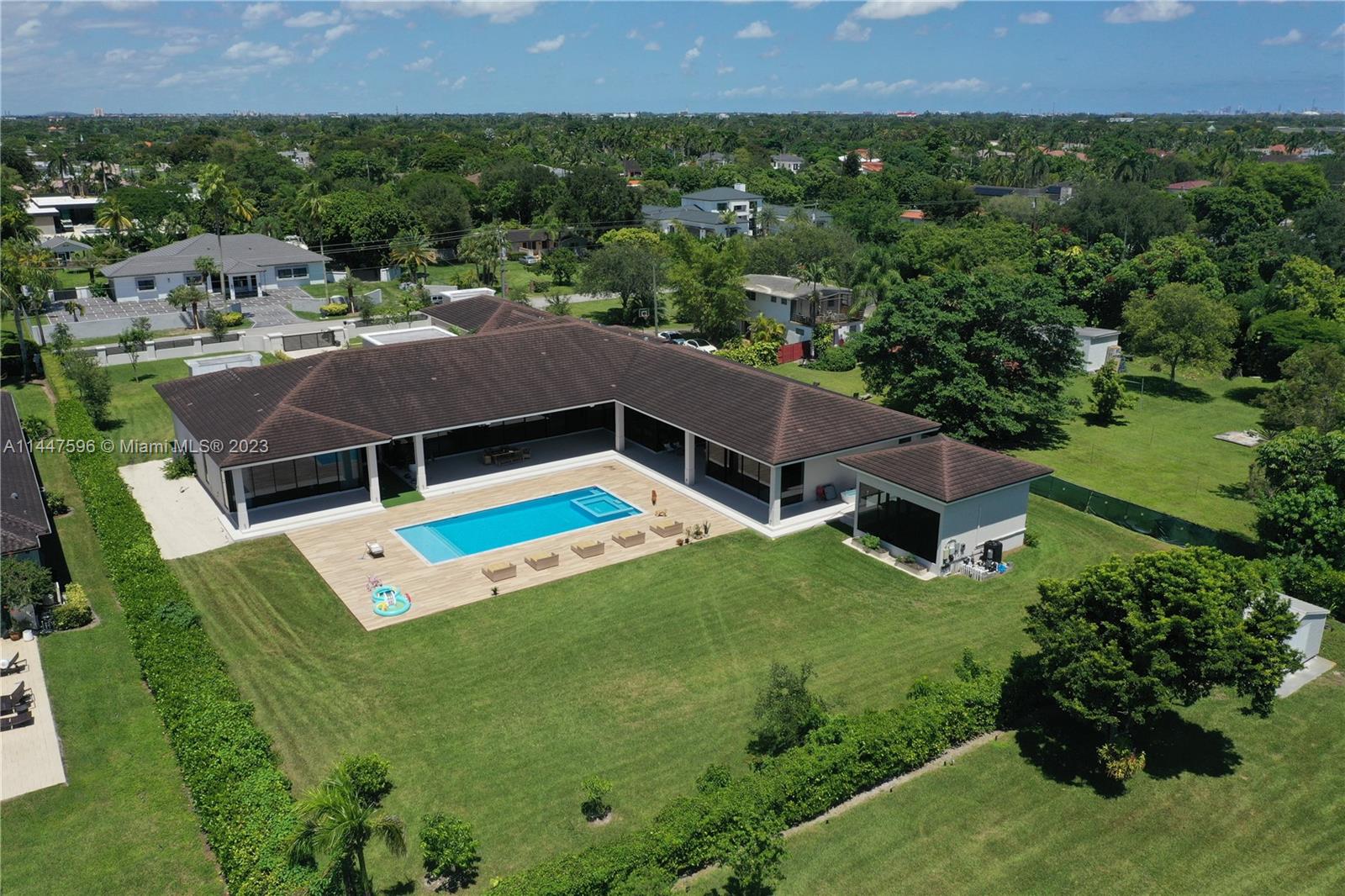 MILLER DRIVE ESTATES - Residential