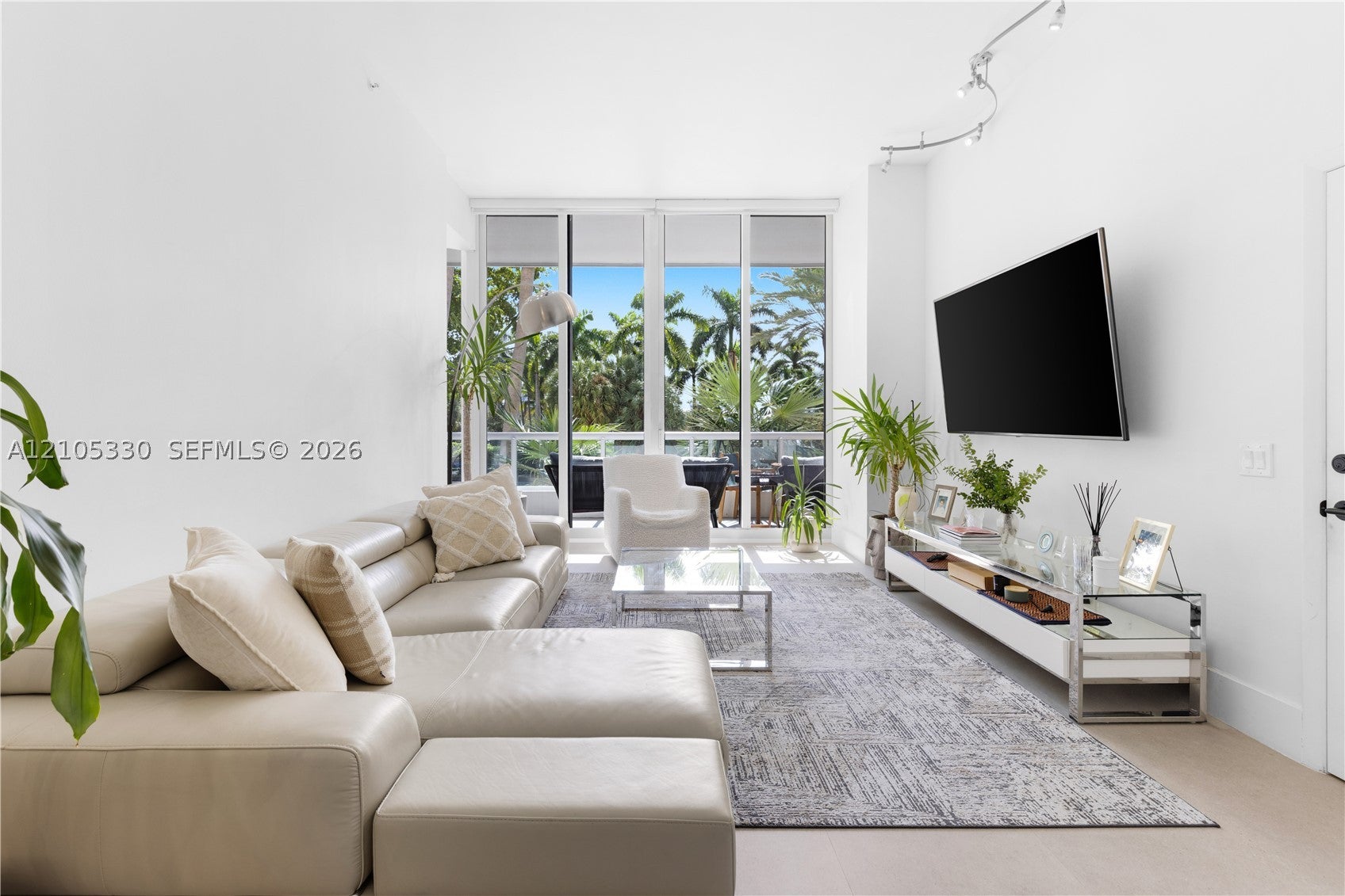 21205 Yacht Club Dr 304