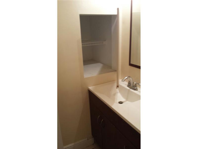 ROYAL POINCIANA CONDO - Residential Lease