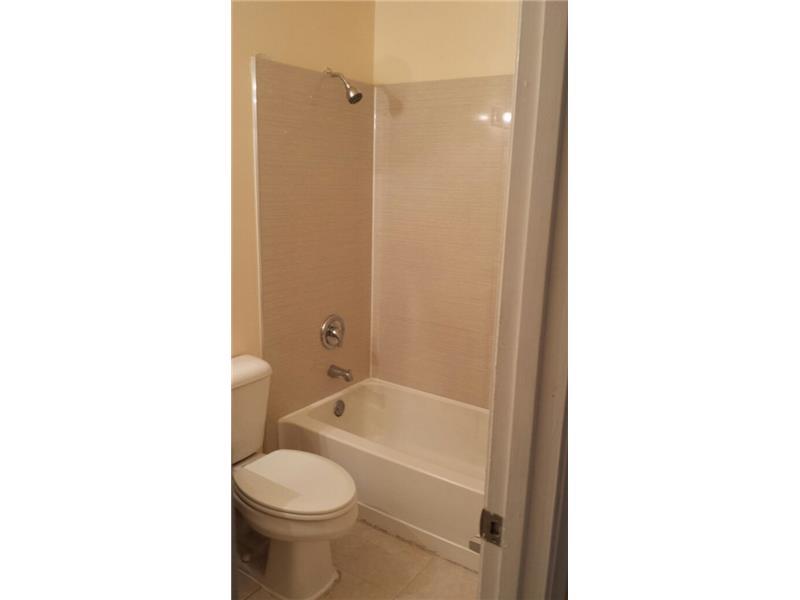 ROYAL POINCIANA CONDO - Residential Lease