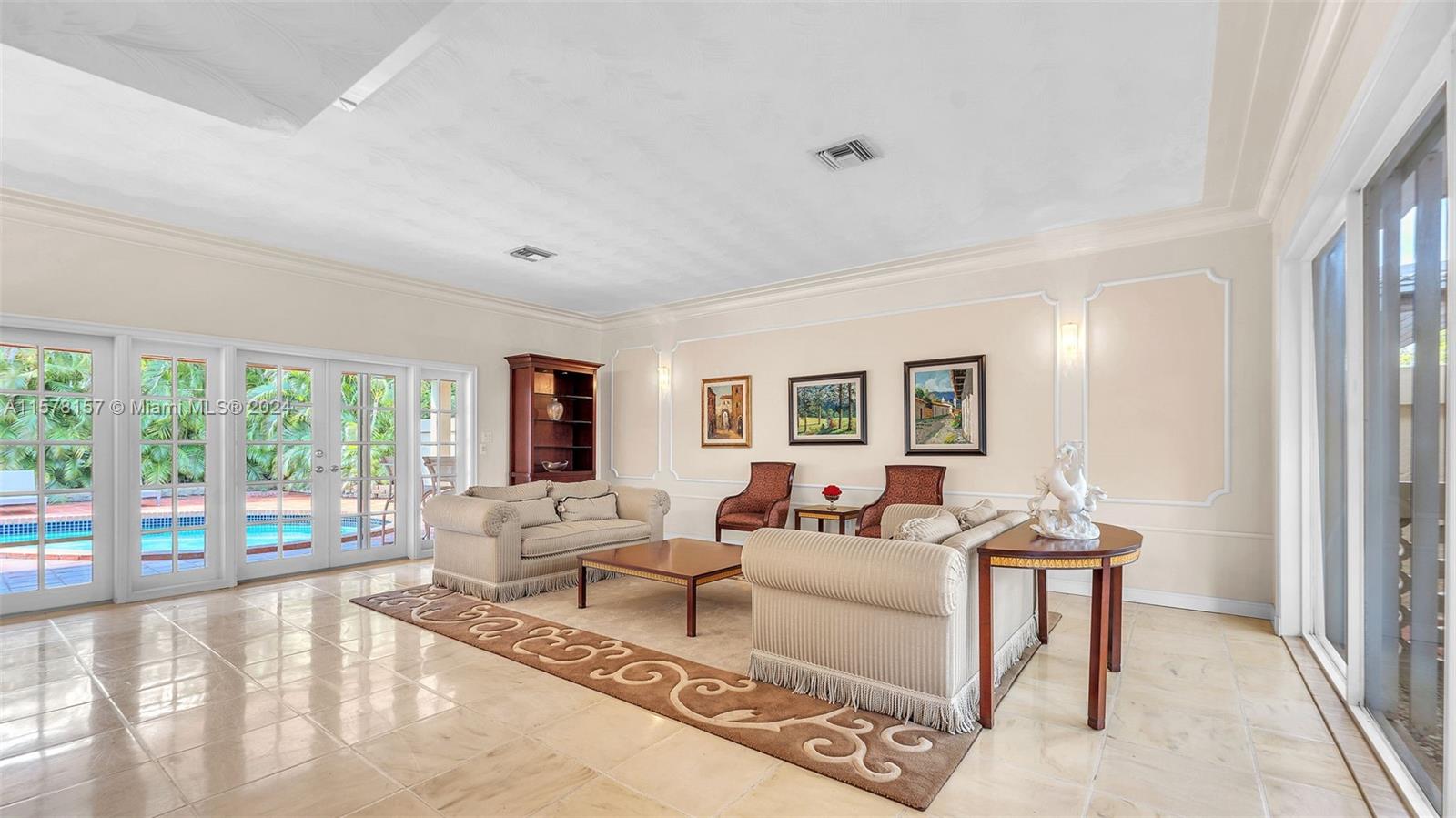 BAY HEIGHTS - Residential