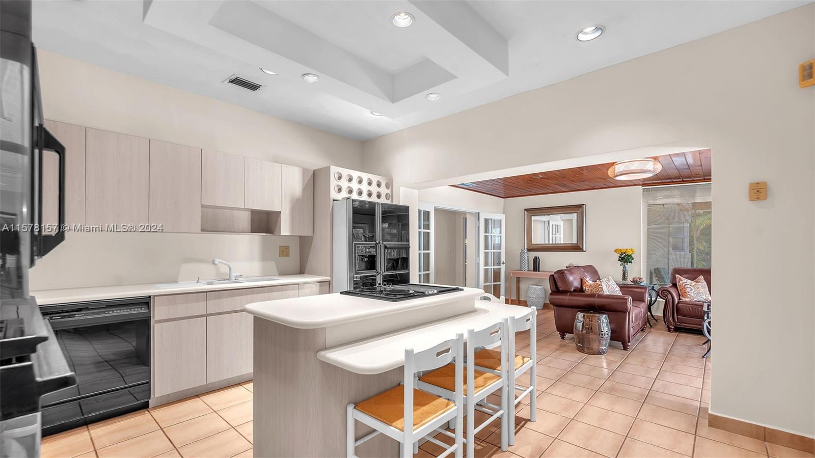 BAY HEIGHTS - Residential