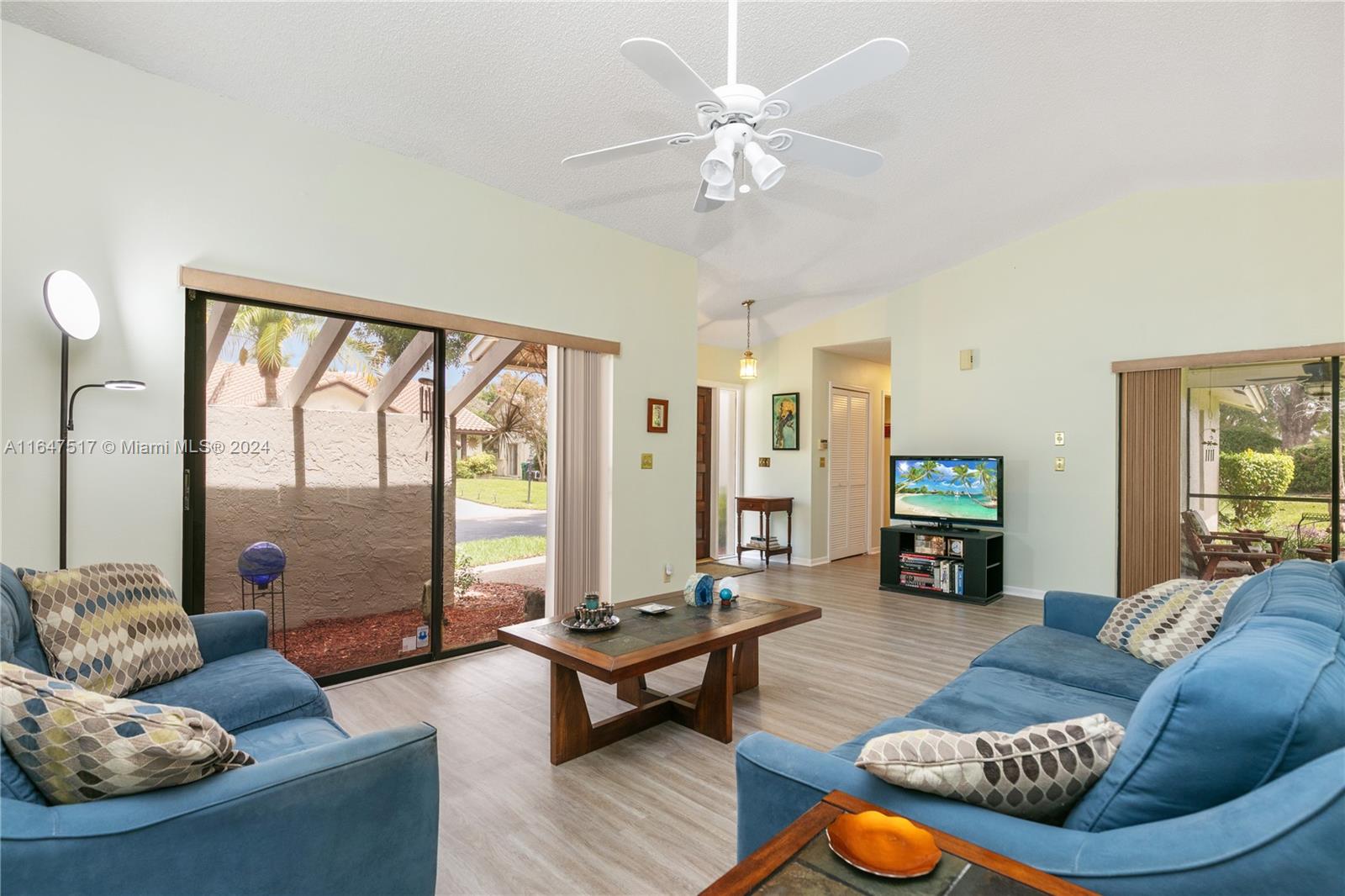RAMBLEWOOD VILLAS - Residential