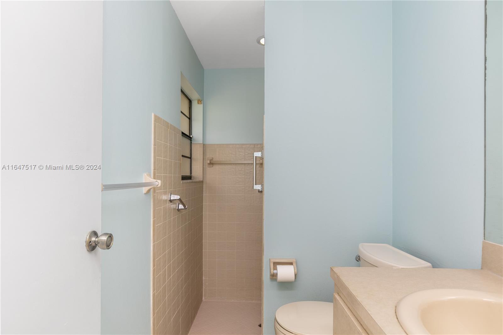 RAMBLEWOOD VILLAS - Residential